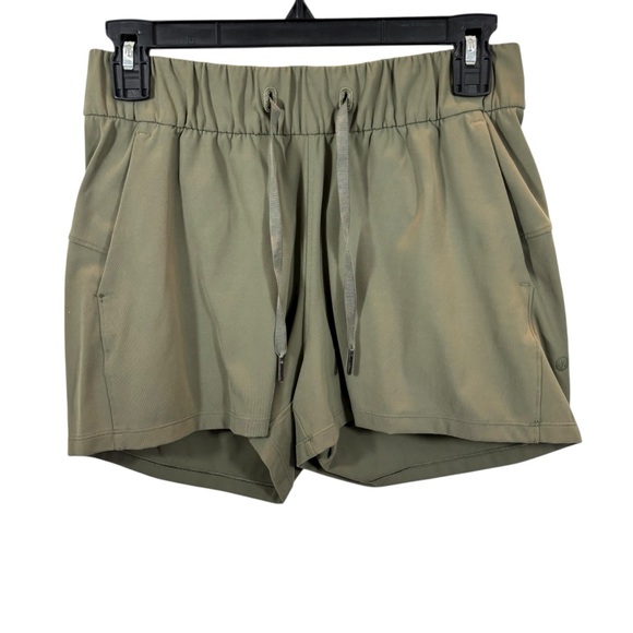 Ladies Lululemon On The Fly Army Green Shorts Size 4‎ - Picture 3 of 10